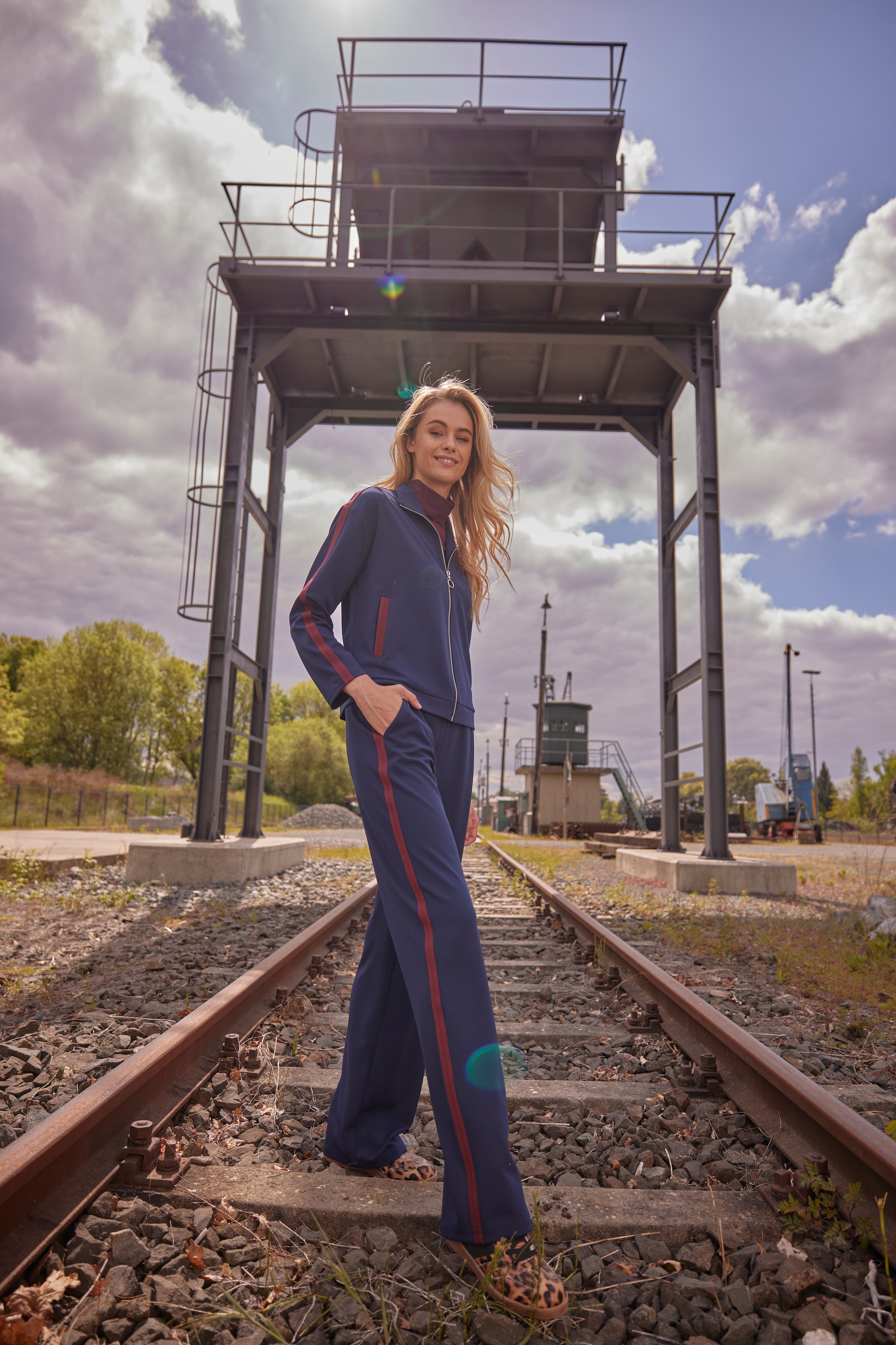 Aniston CASUAL Rollkragenshirt , mit gewellten Abschlüssen - NEUE KOLLEKTION