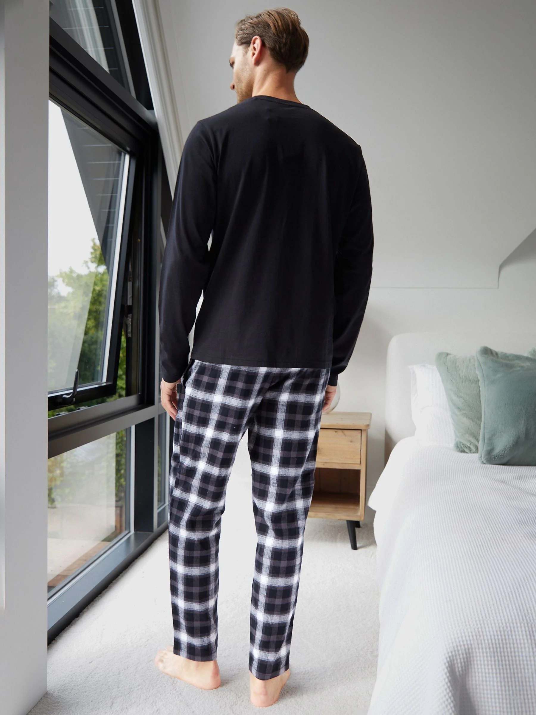 Zwart - Standaard - Threadbare Christmas Slogan Graphic Long Pyjamas