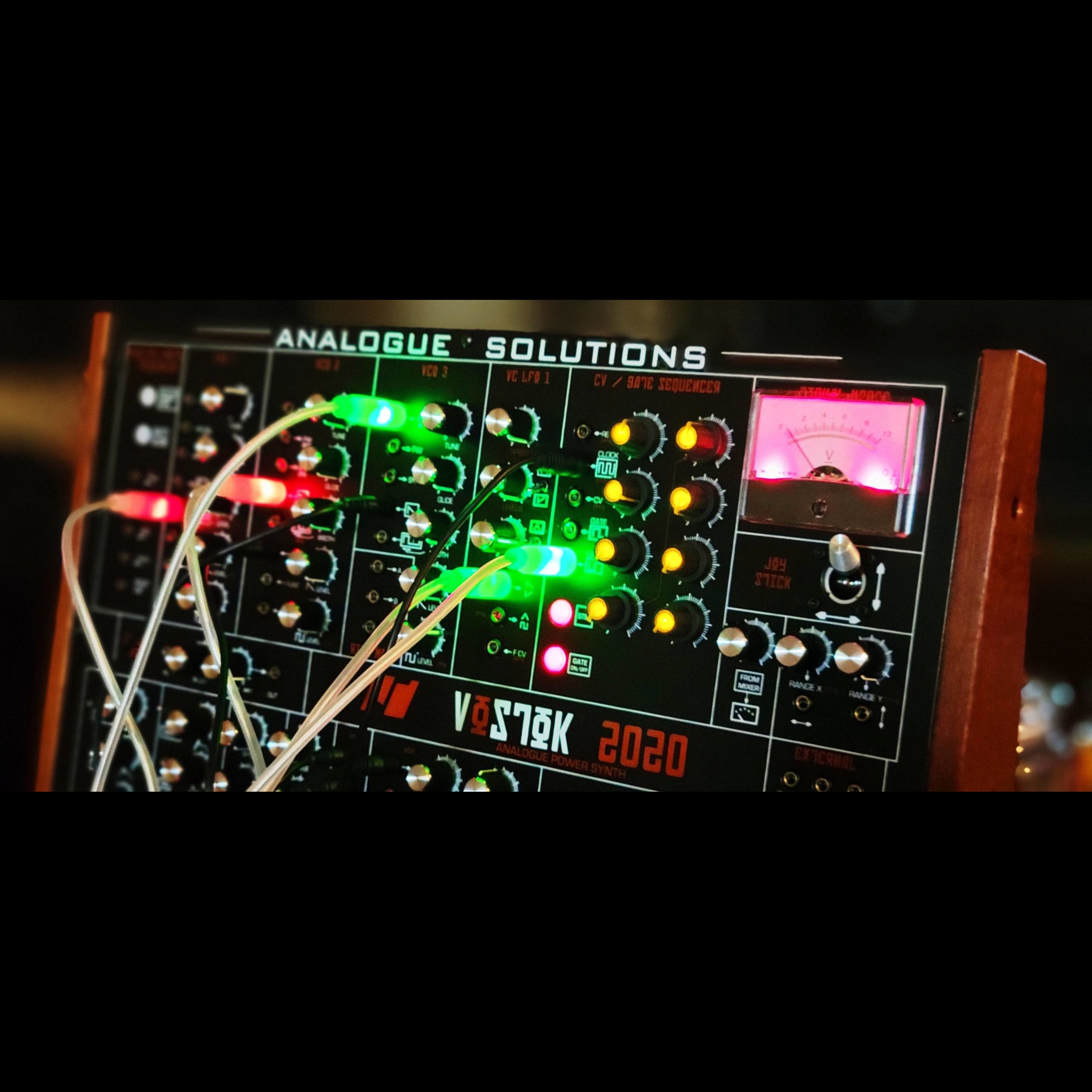 Analogue Solutions LED CV Cable 30 cm patchkabels met lichtgevende pluggen (5 stuks)