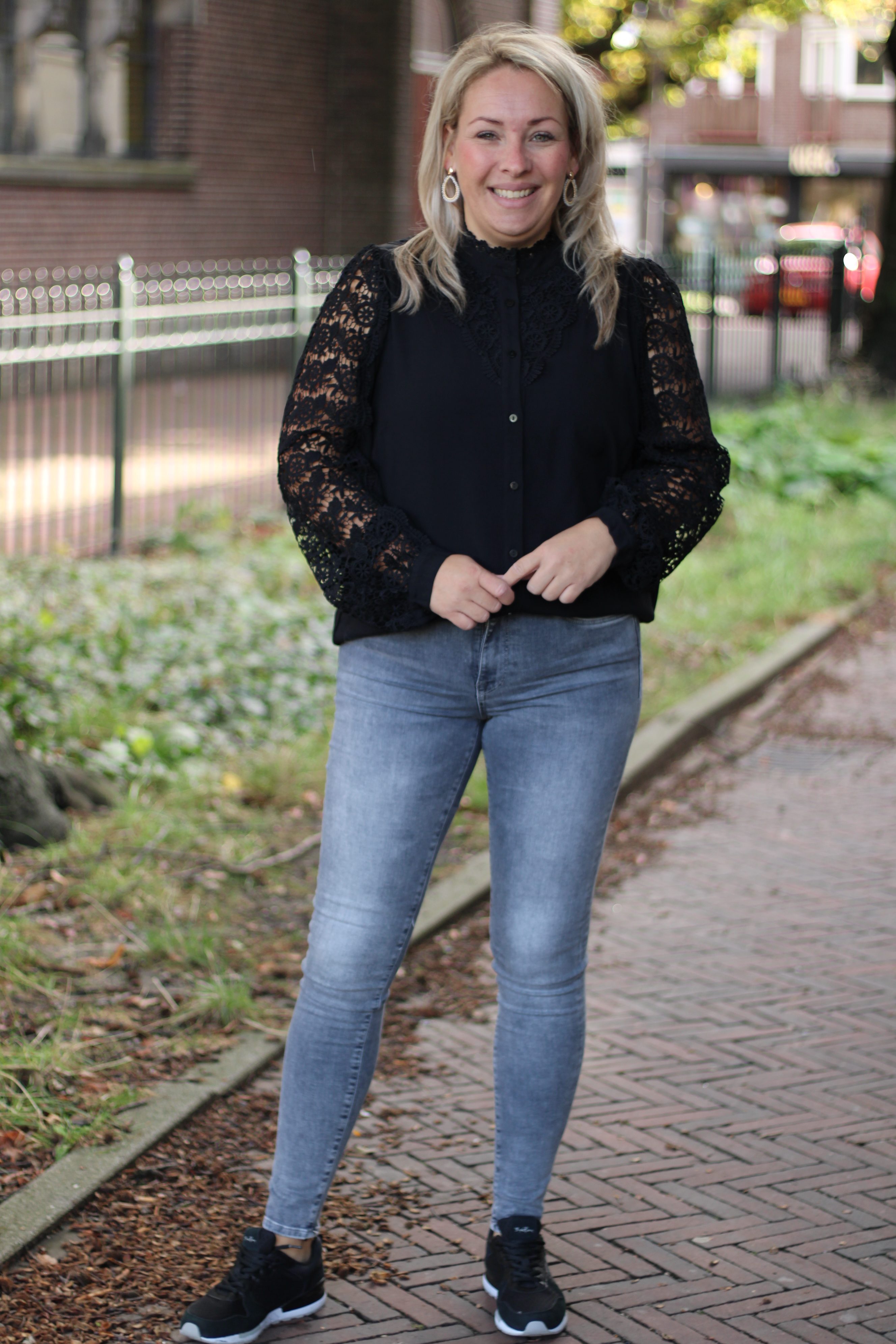 Culture - Benton Lace Blouse - Black