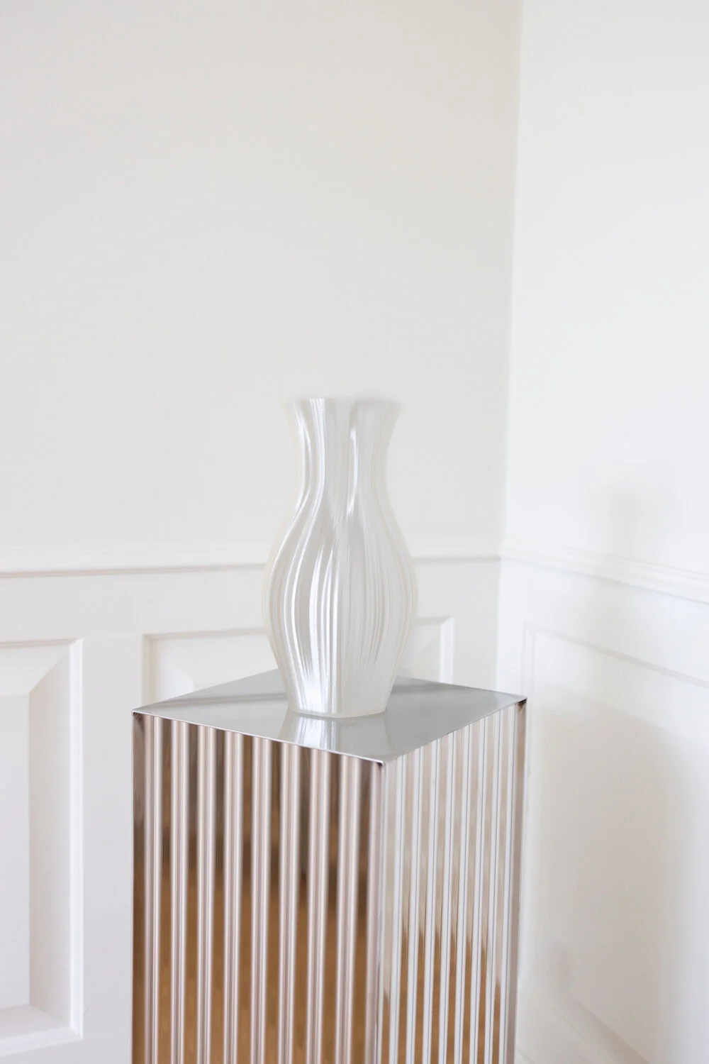 BLOOM OBJECTS  Bloom vase, Ivory - H30 cm.