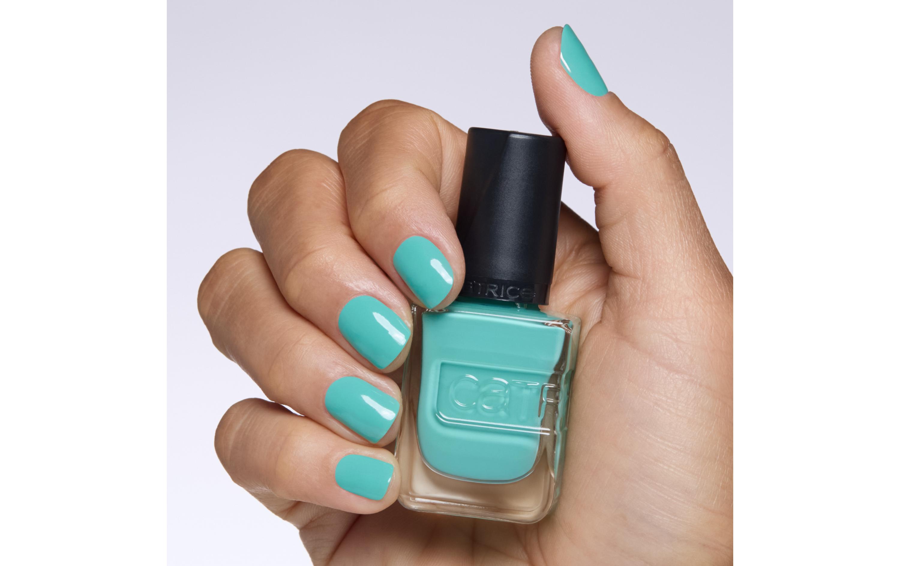 Nagellack Gel Affair 031 Electric TurquoiseLanganhaltender Gel-Nagellack in einem frischen Türkis-Ton