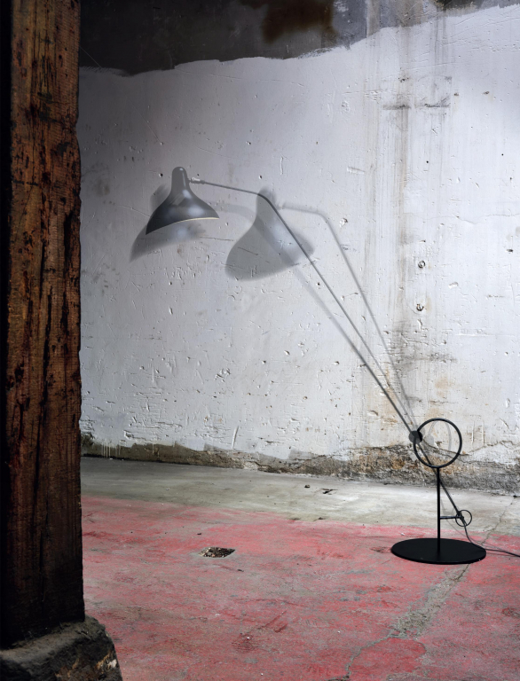 DCW éditions Mantis BS8 L vloerlamp