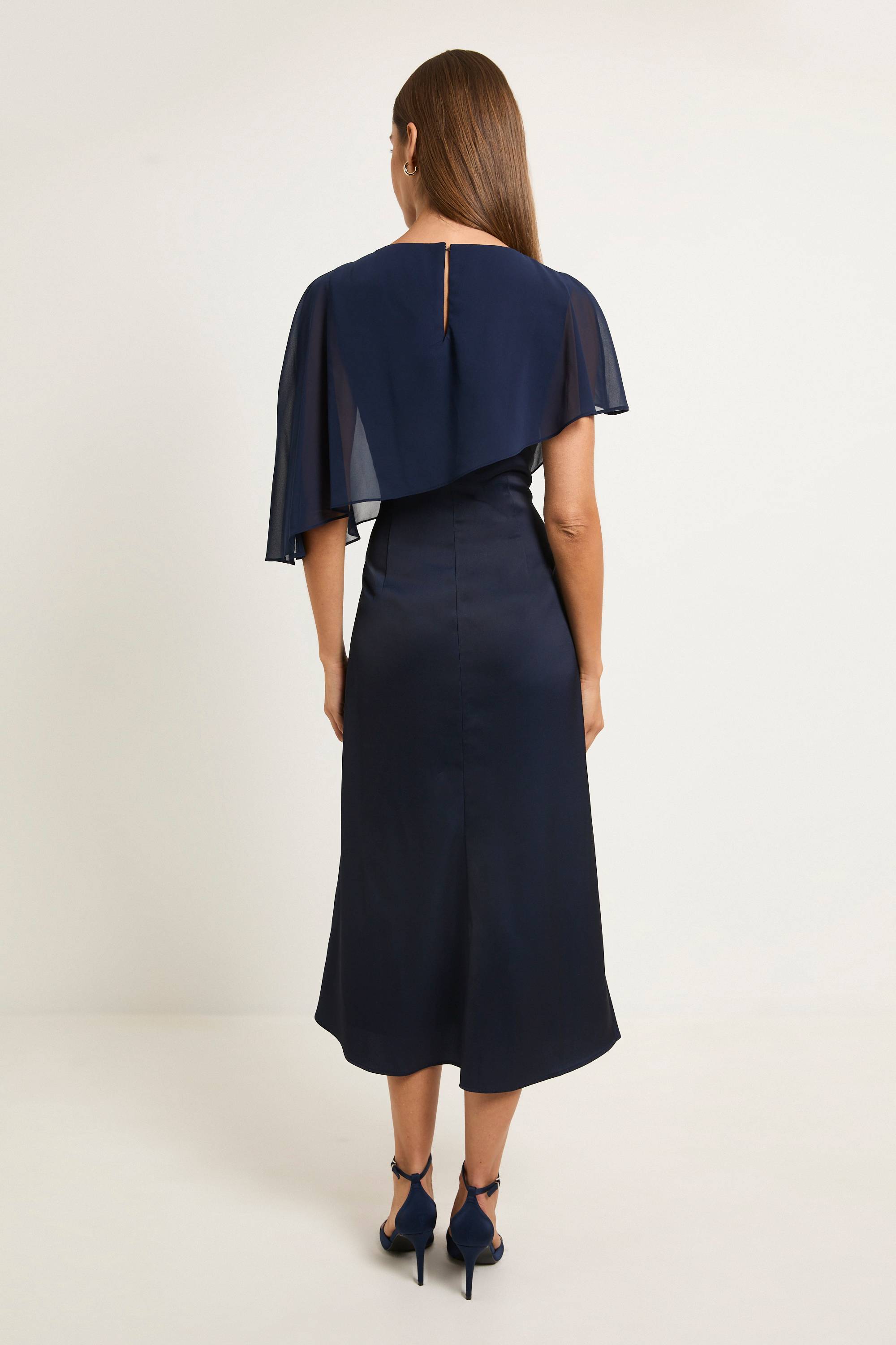 Wallis Robe Midi À Détail Cape Floral