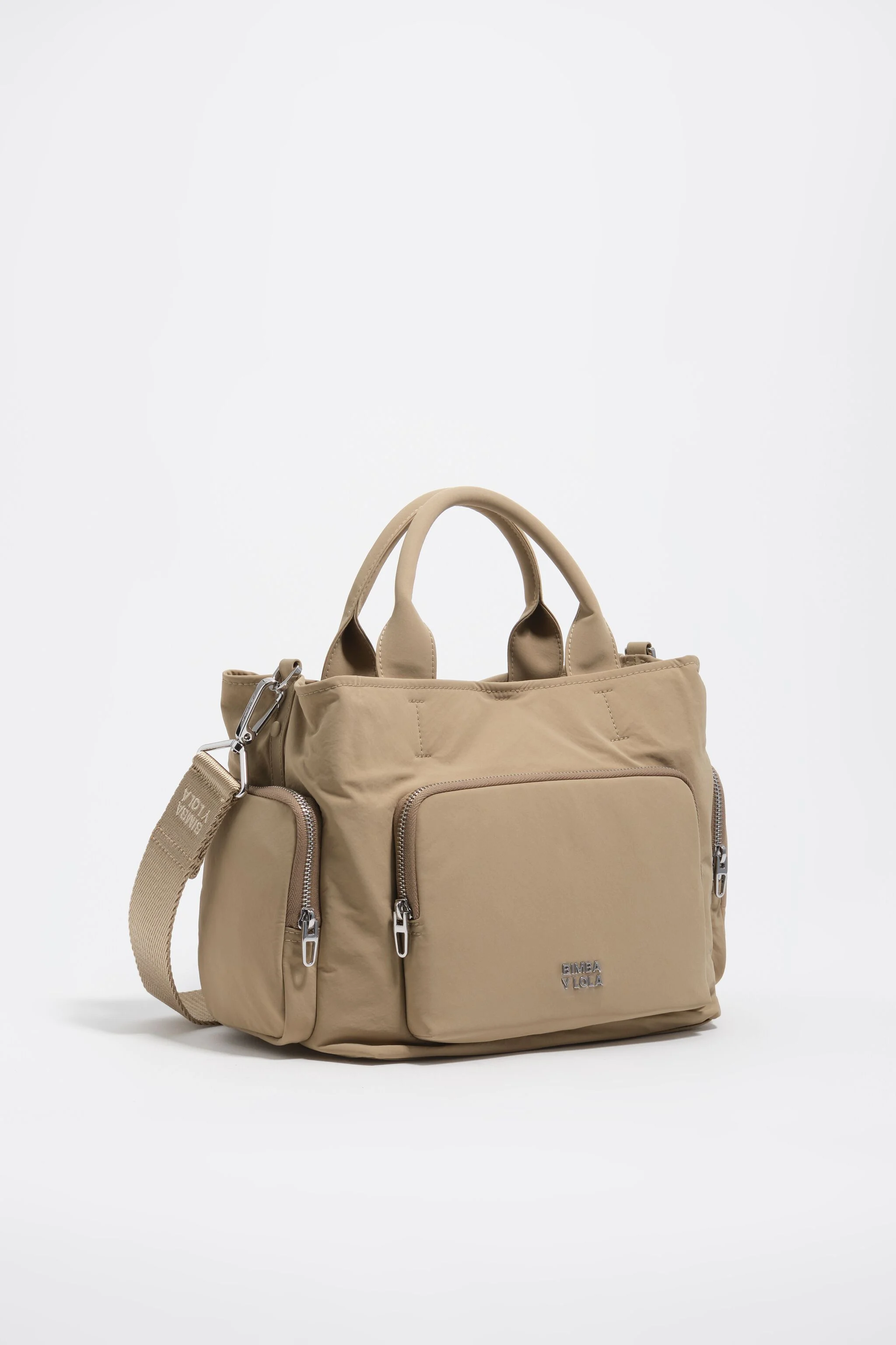 Bolsa transversal grande de nylon cáqui claro com bolso.