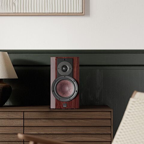 DALI RUBIKORE 2 – exclusieve en compacte hifi-luidspreker met KORE-technologie Natural Walnut (Veneer)