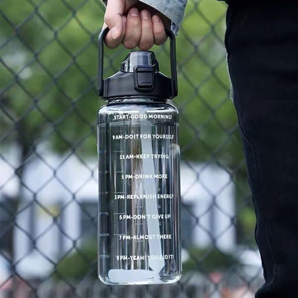 2 liters motivationsflaske med skema & tidspunkter