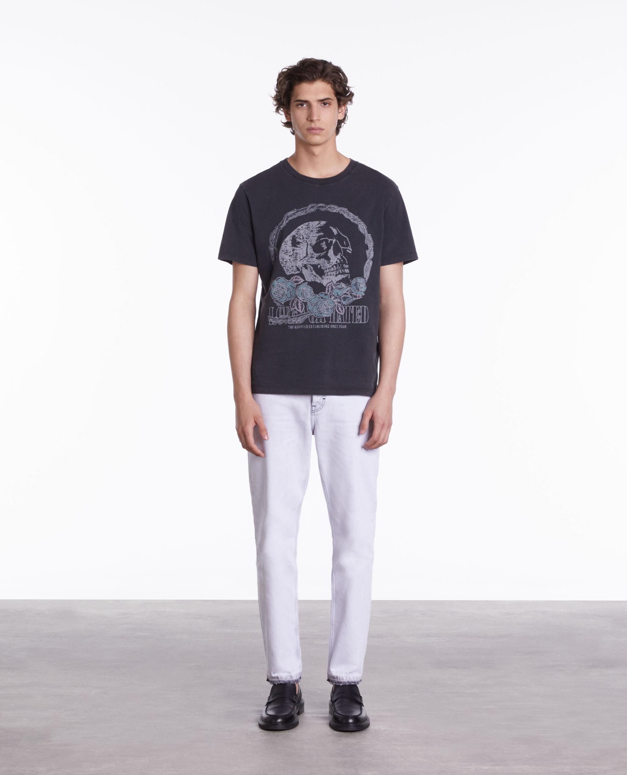 T-shirt noir avec sérigraphie Vintage skull