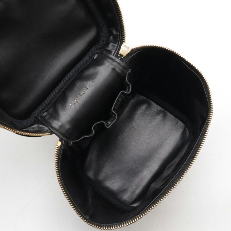 Chanel Vintage Chanel Vanity Black