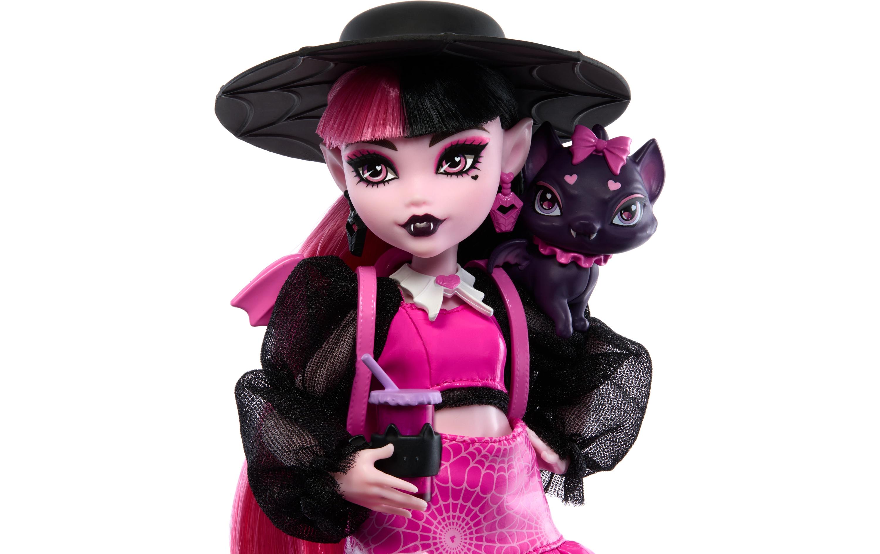 Puppe Monster High DraculauraBezaubernde Vampirin von Kopf bis Fuss in Pink und Schwarz gekleidet