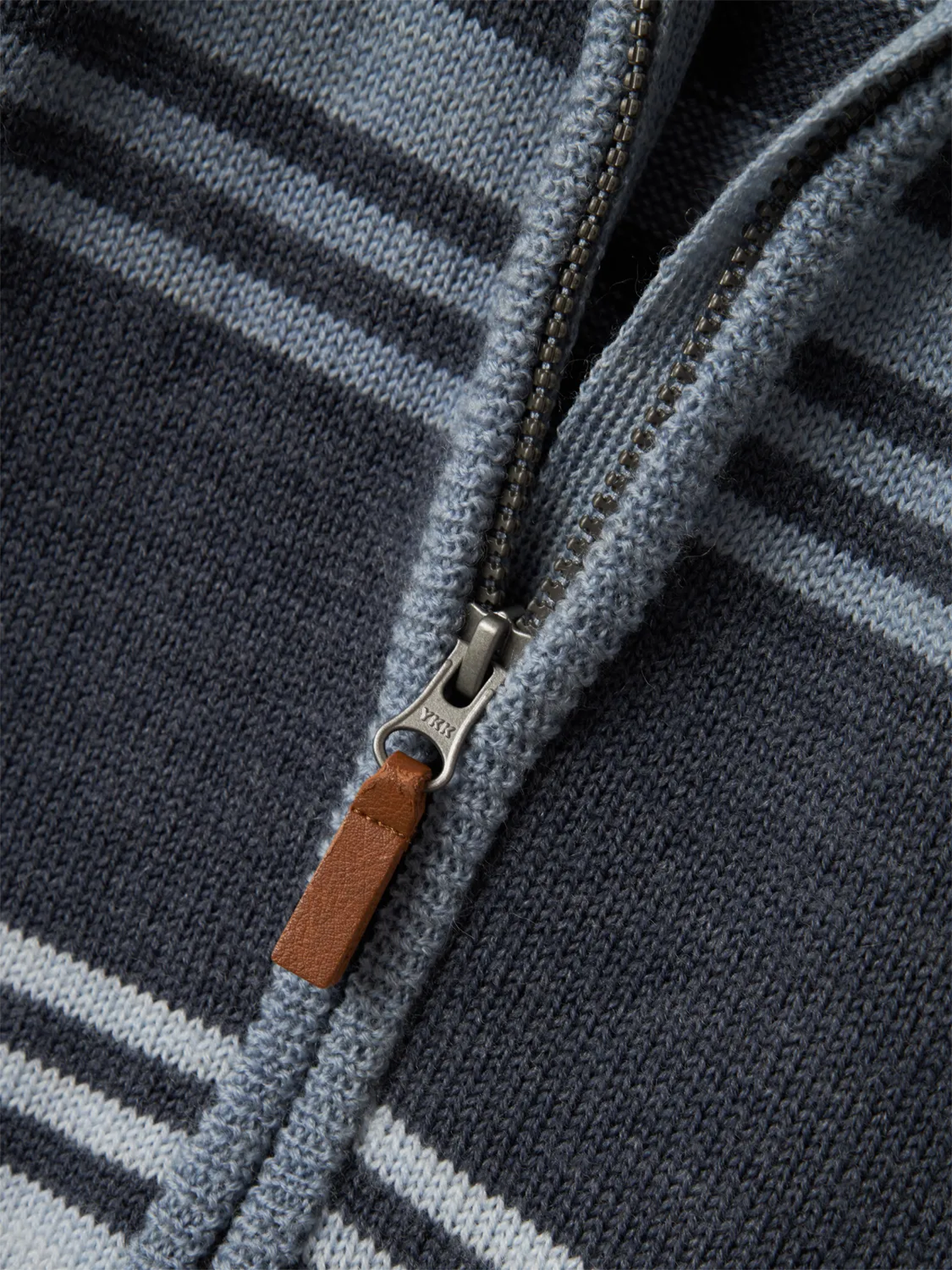 Wriss Wool Long Sleeve Knit Suit