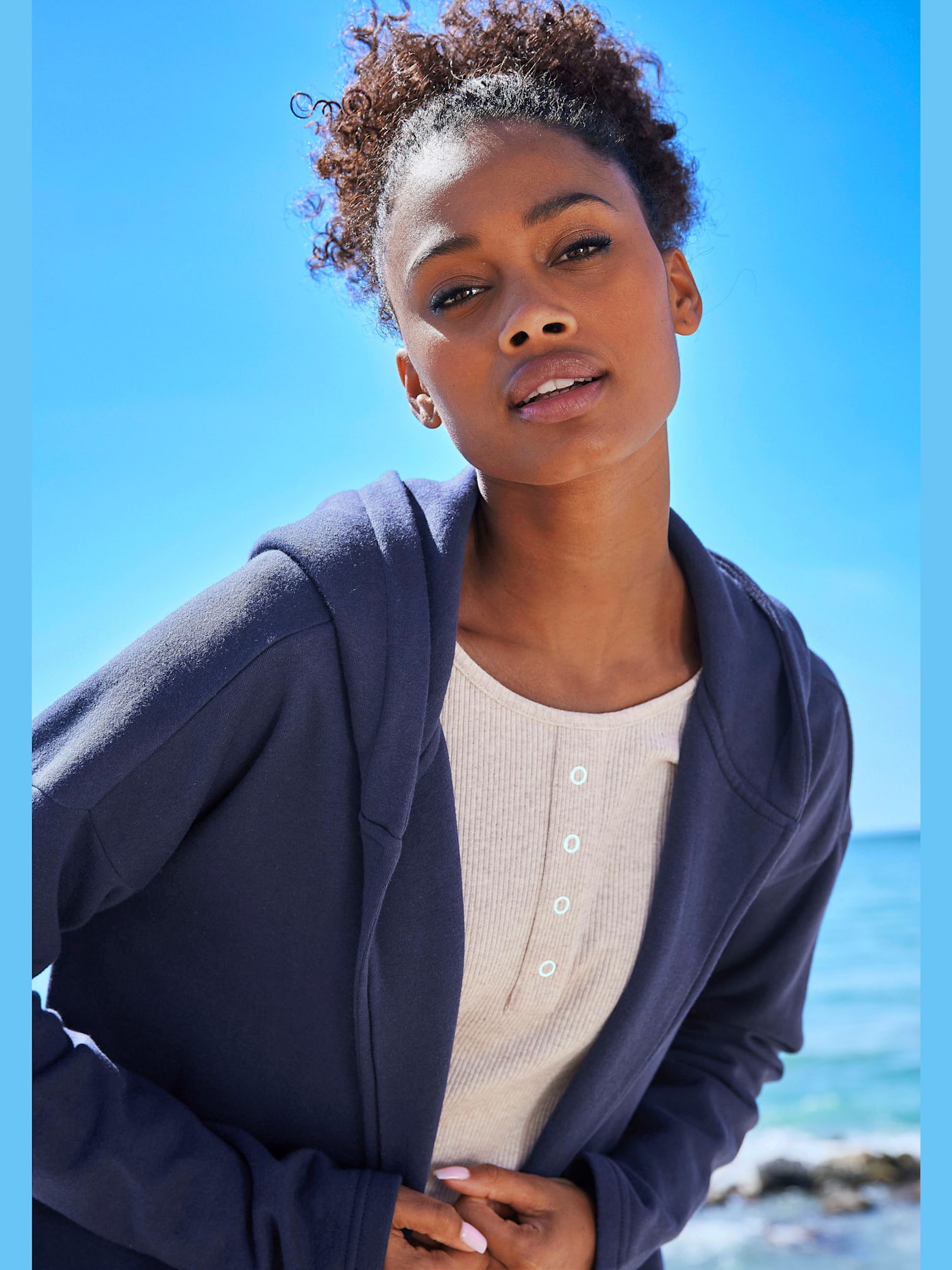 Veste sweat longue à capuche