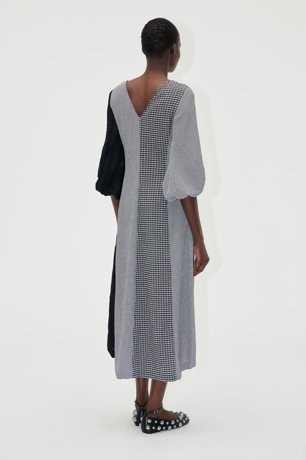 Stine Goya  Tree-quarter Sleeve midi kjole - sort/hvid