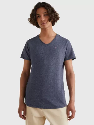 Camiseta Slim Fit com Decote em V