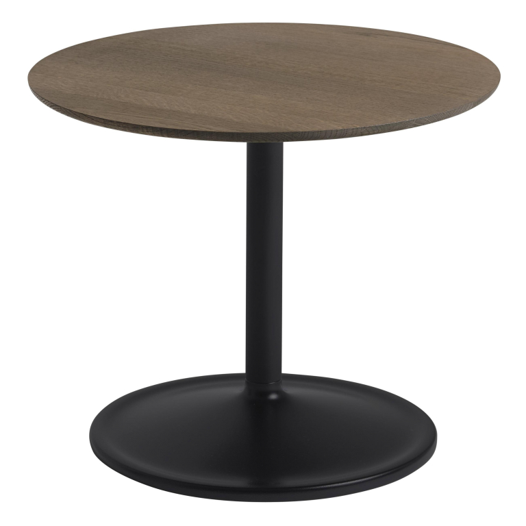 Muuto Soft bijzettafel 48x40 zwart smoked oak blad