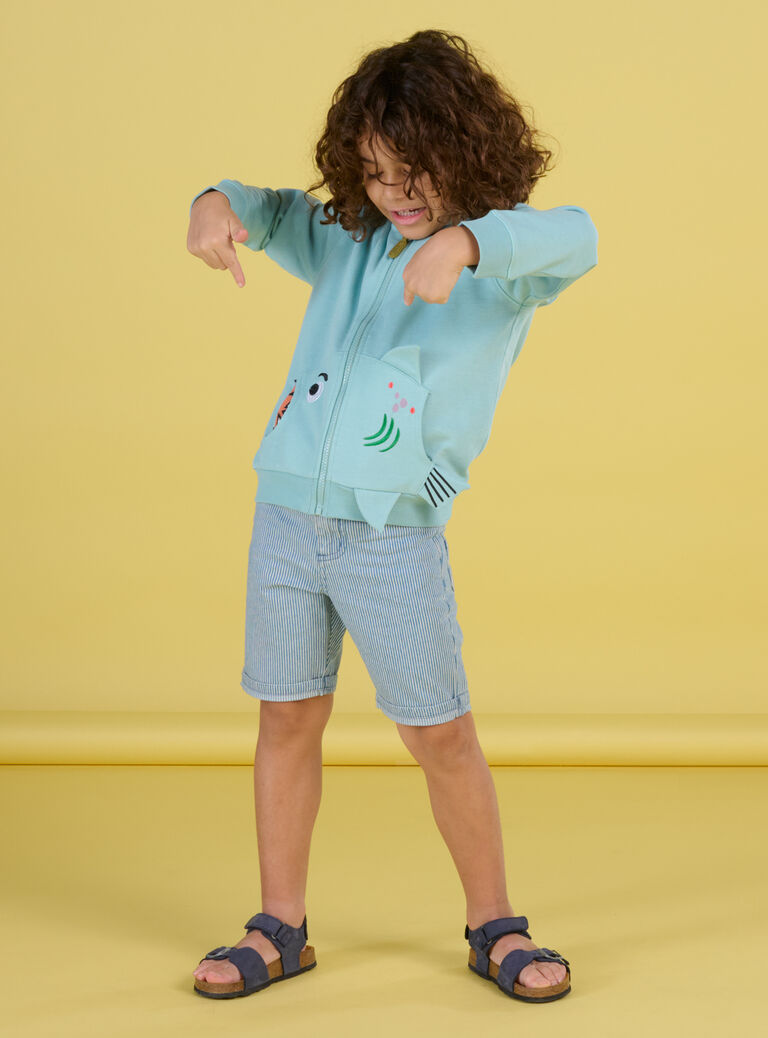 Bermuda en jean denim clair à imprimé à rayures