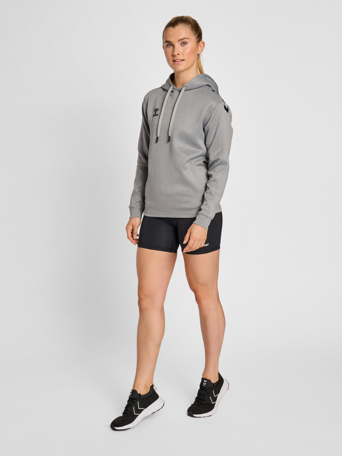 hmlCORE XK POLY SWEAT HOODIE WOMAN