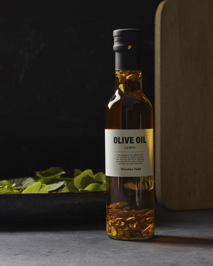 Nicolas Vahé Olivenolie 99,5% med citronskal og citronaroma, 25 cl.
