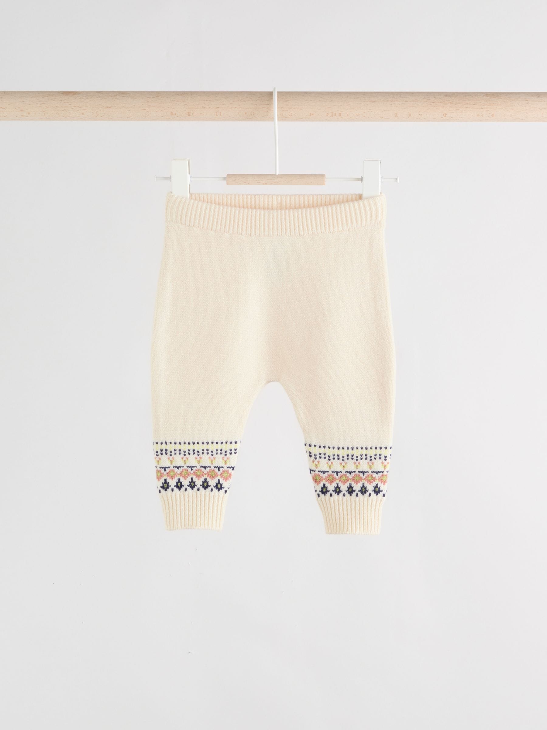 Crèmekleurig met fairislemotief - Babyset van gebreide top en legging (0mnd-2jr)