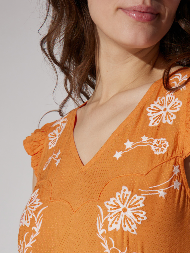 Top broderies fleurs