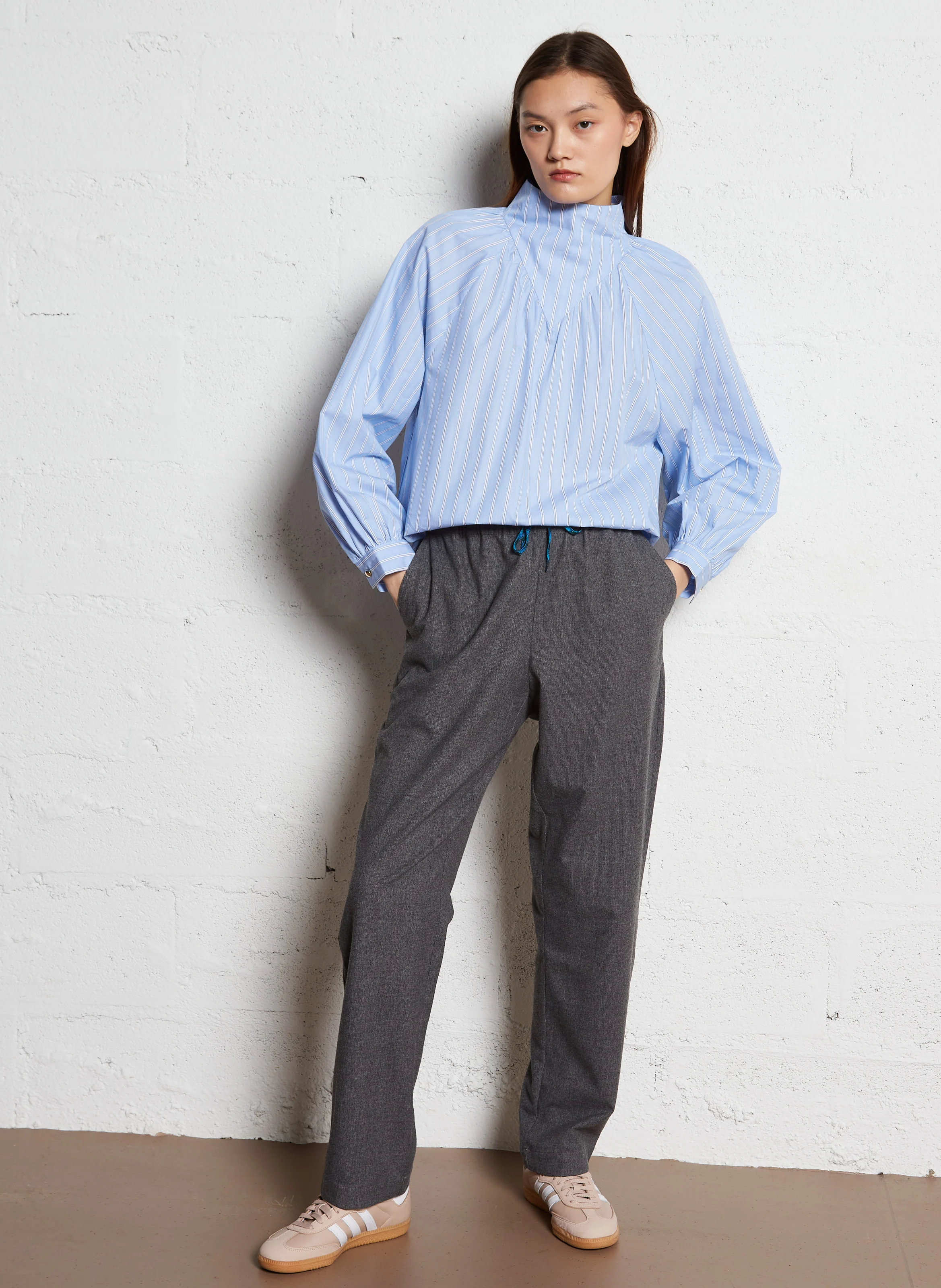 CURTIS - Blouse ample col montant en coton | Bleu