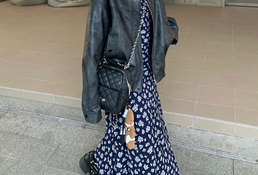 Trendycas - Effen imitatieleren jas met kraag en rits / Maxi-jurk met spaghettibandjes en bloemenprint