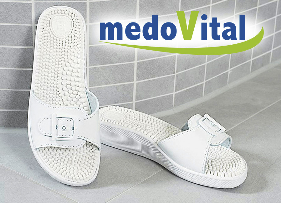 Massage-Pantolette mit anatomisch geformtem Fußbett