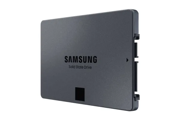 Samsung 870 QVO MZ-77Q8T0BW - SSD - krypteret - 8 TB - intern - 2.5