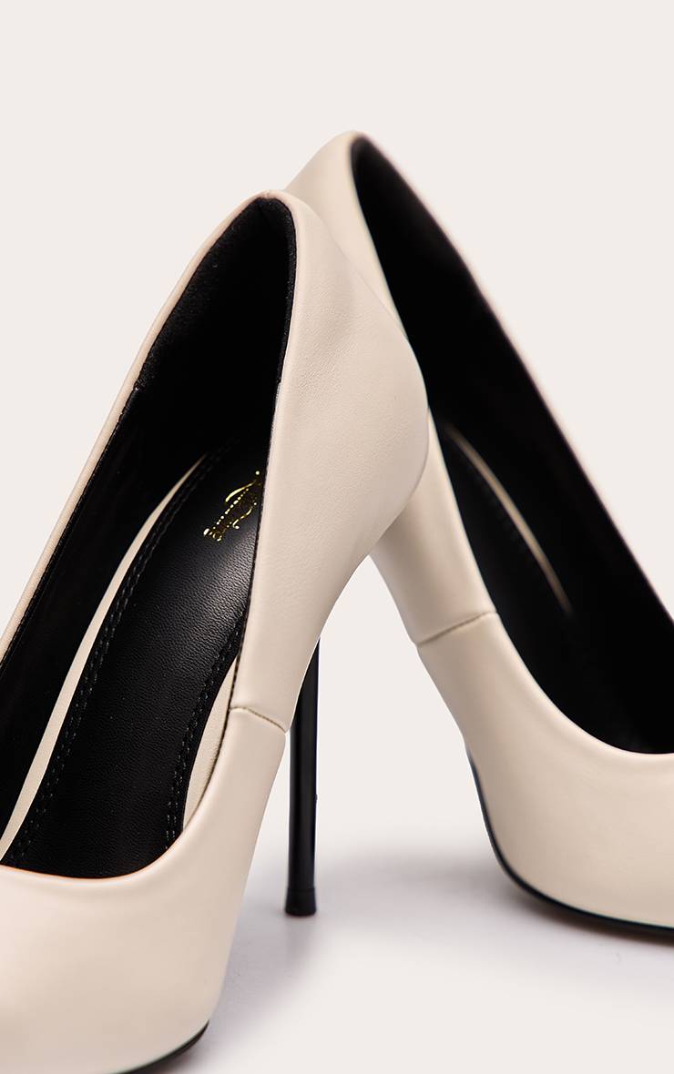 Crème Escarpins À Talons Hauts En Synthétiquecuir À Bout Pointu