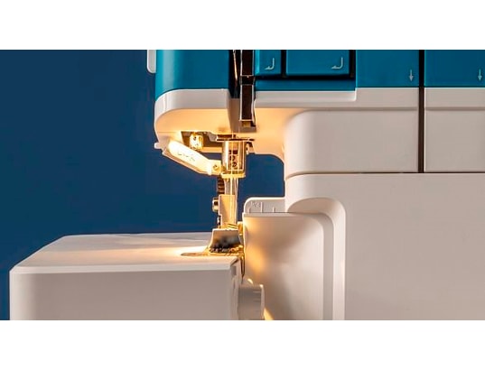PFAFF - Surjeteuse admire air 5000