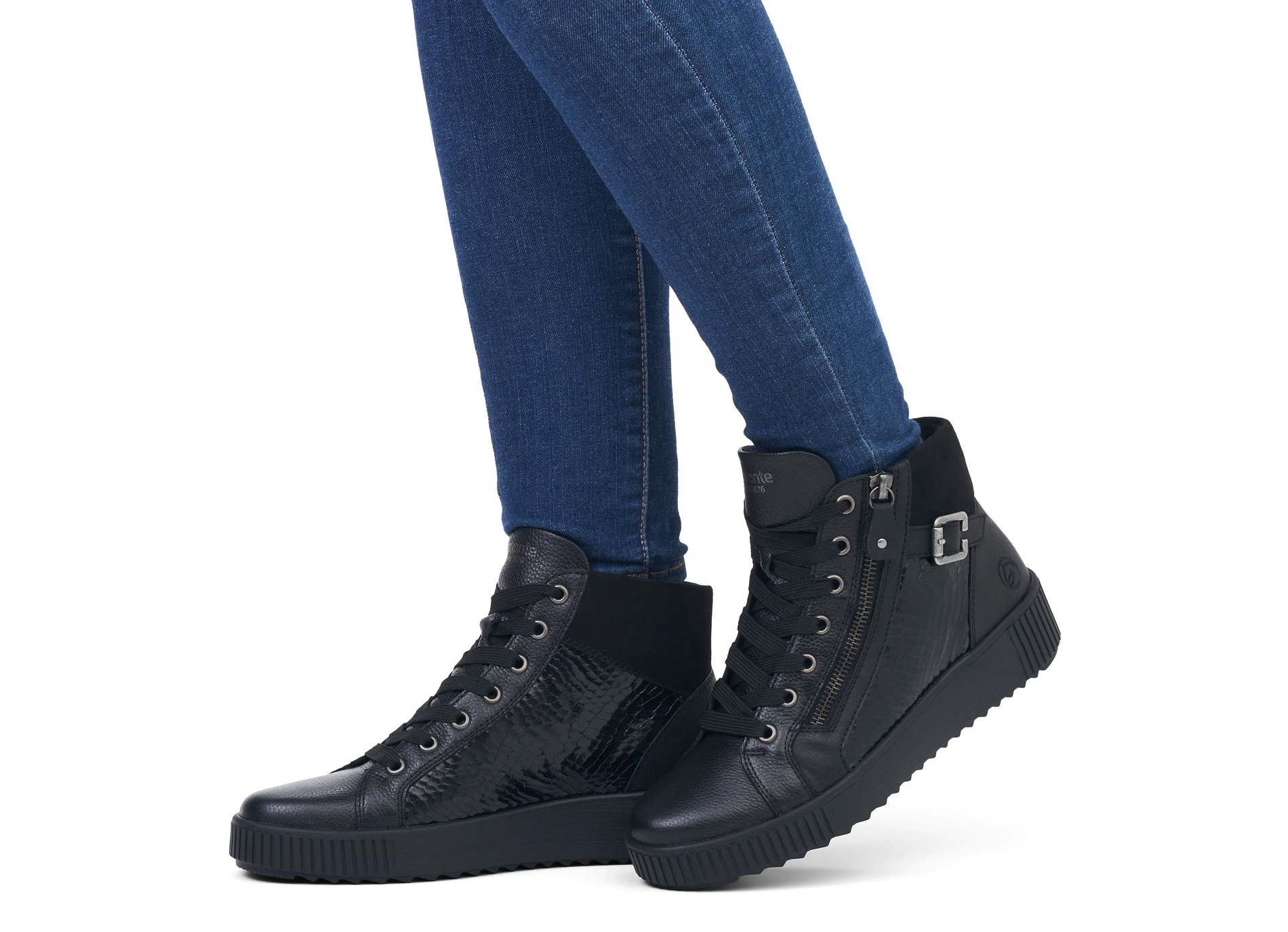 R7997 noir