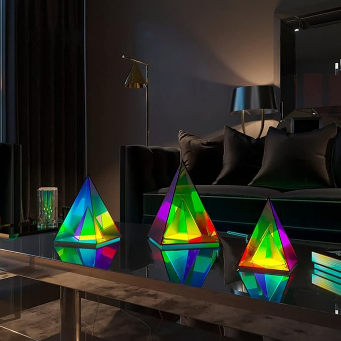 (12x18.5cm) Acryl LED Pyramiden Lampe USB Home Deko Beleuchtung Nachtlicht im Lichtkegel Design inkl. Fernbedienung - Bunt