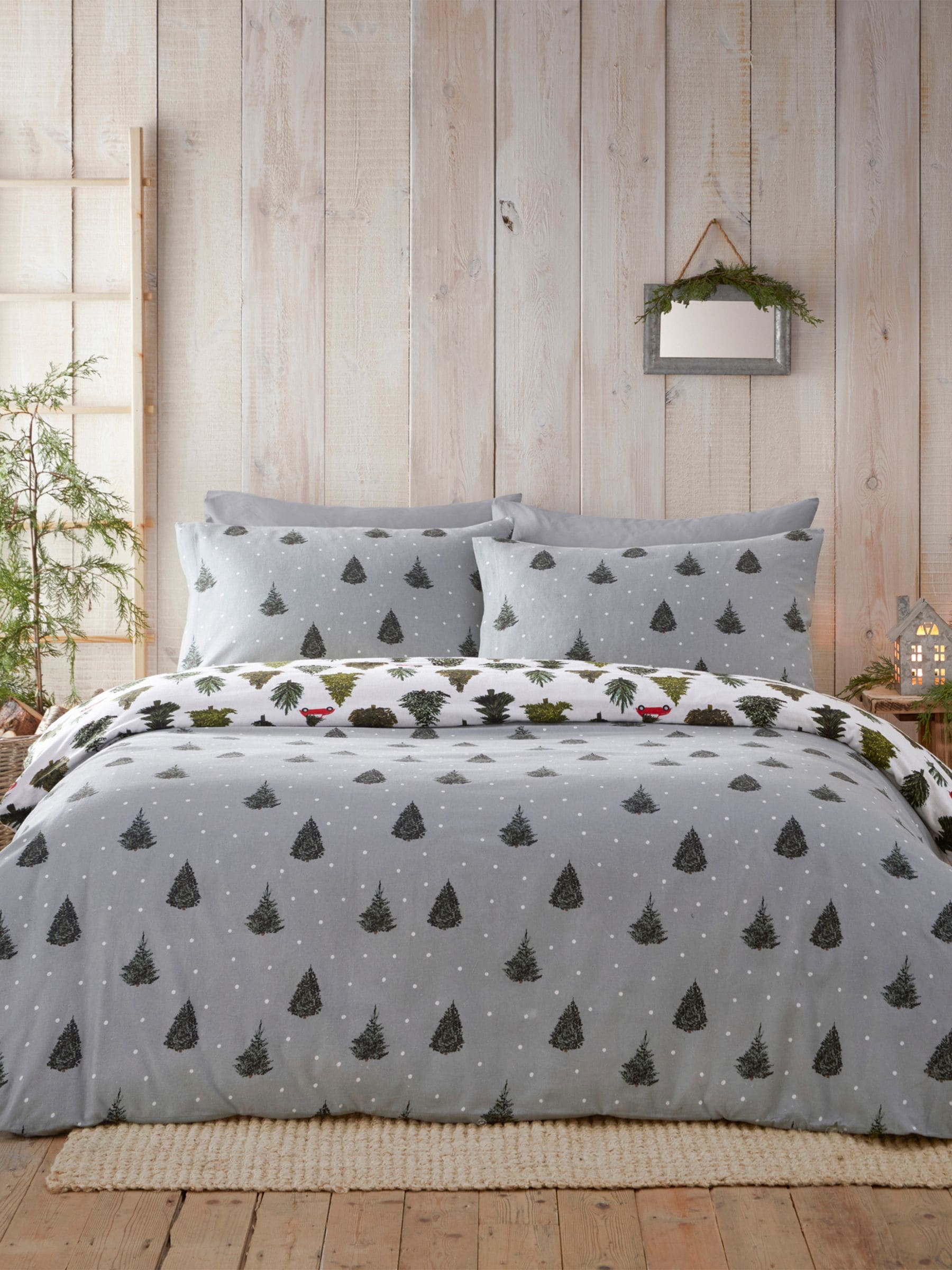 Furn Reversible Supersoft 100% Brushed Cotton Evergreen Christmas Duvet Cover Set