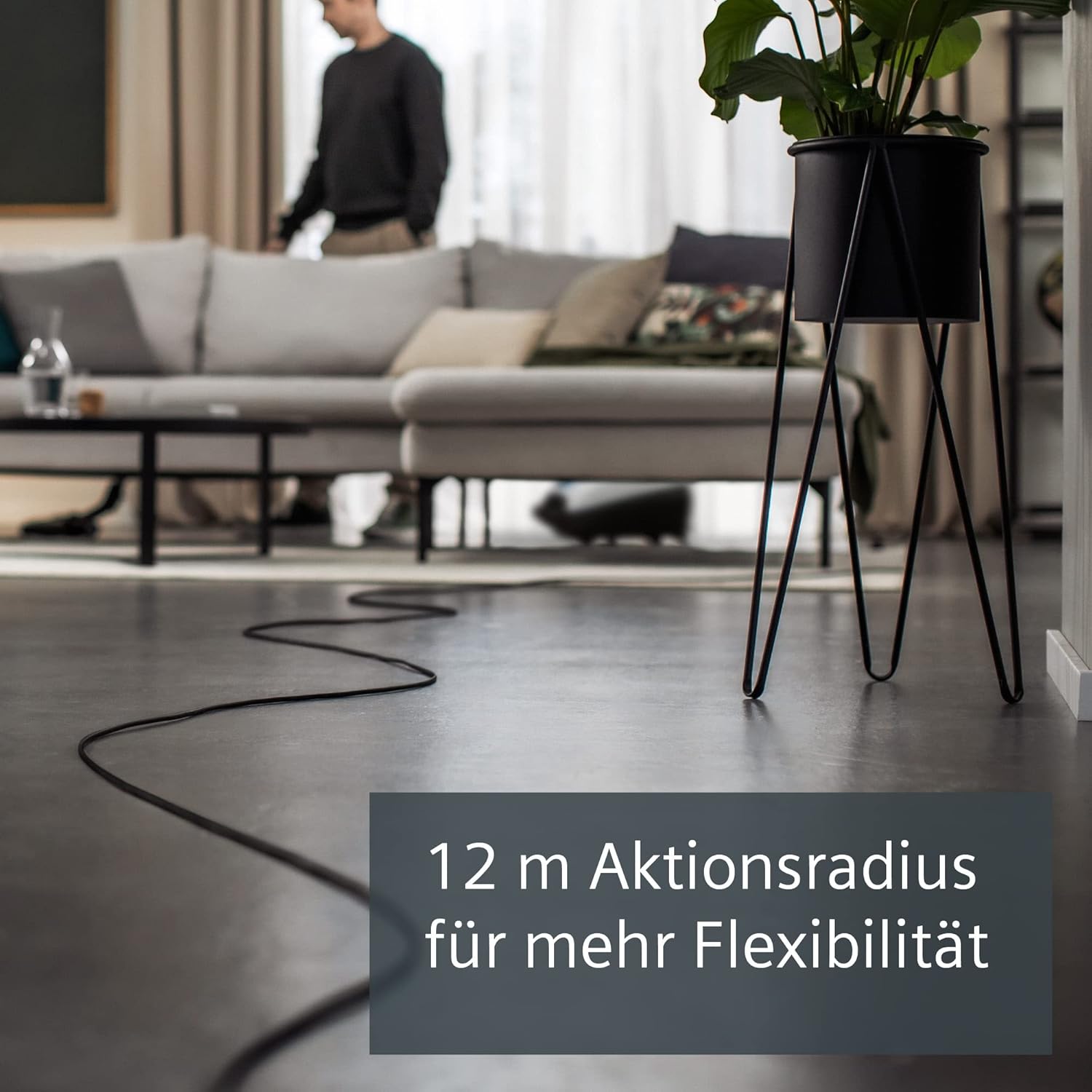 Siemens Staubsauger mit Beutel Z 7.0 VSZ7442S, ideal für Allergiker, Hygiene-Filter Plus, extrem leise, Bodendüse für Parkett, Teppich, Fliesen, langes Kabel, XXL-Polsterdüse, Fugendüse, 650 W, weiß