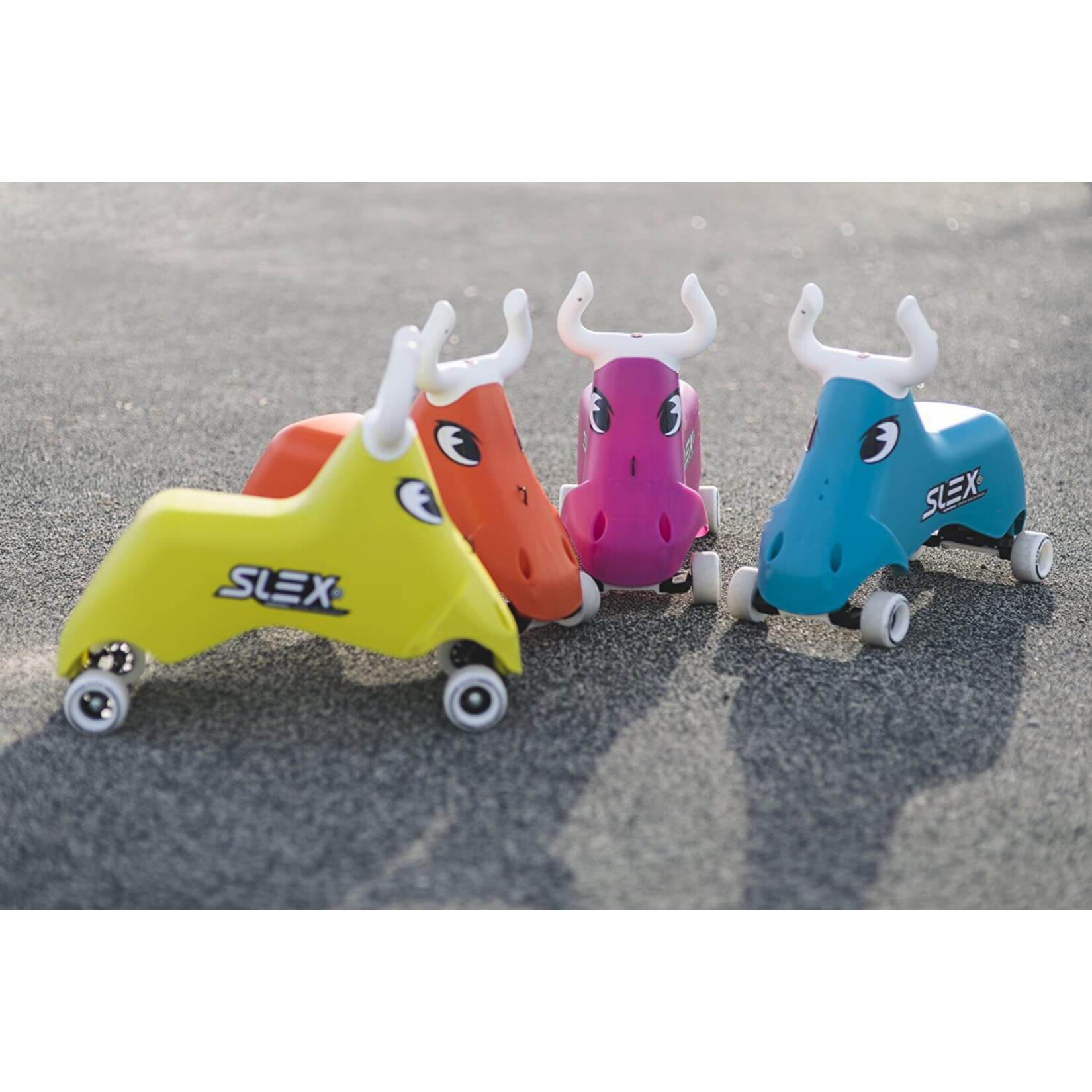 SLEX RodeoBull Rutschfahrzeug in grün Kinder Rutschauto ABEC 3 Longboard Rollen bis 35kg