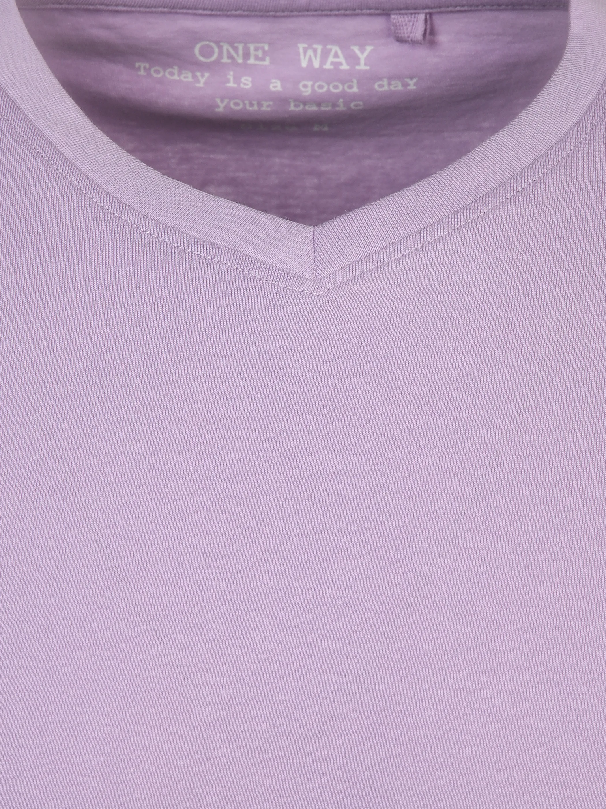 Herren Basic Shirt mit V-Ausschnitt