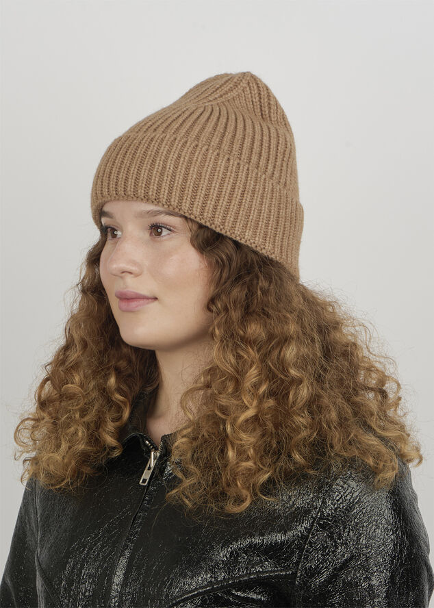 Sui Ava Nico Beanie Camel