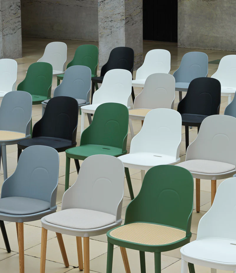 Normann Copenhagen  Allez stol - sort/egetræ