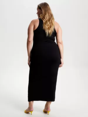 Vestido Curve sem mangas, acinturado e evasê