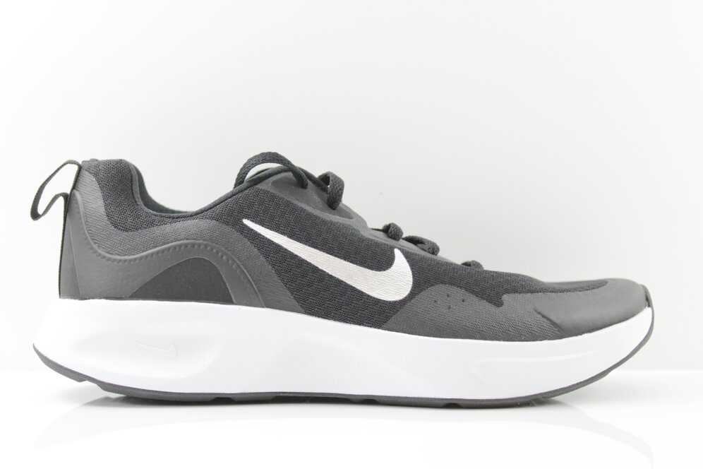 Nike Sneaker