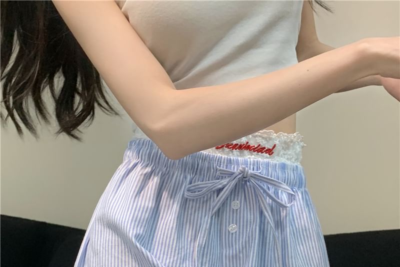 PINPI - Gestreepte shorts met trekkoordtaille / kanten onderbroek