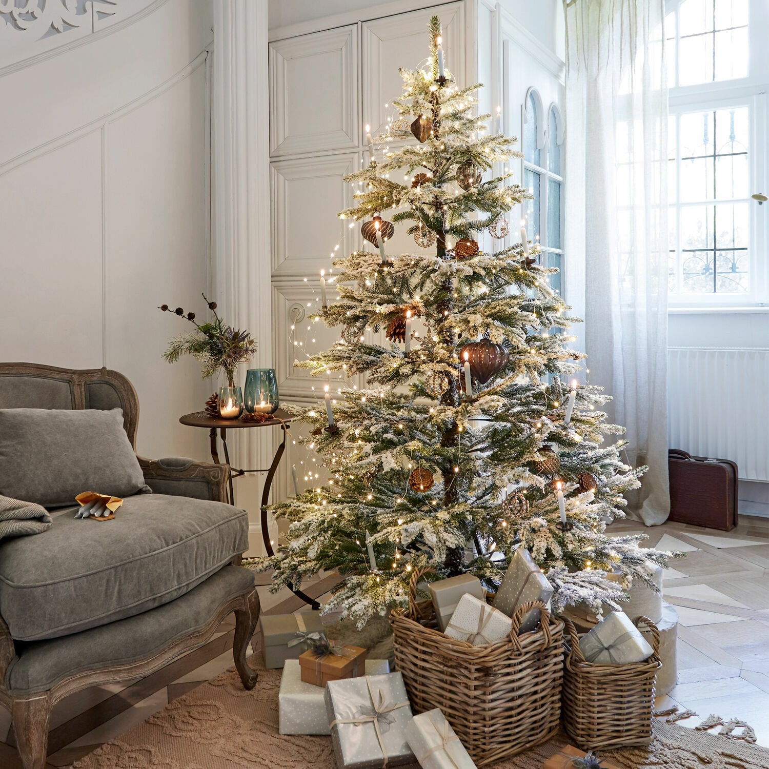 Weihnachtsbaum Lokossa grün/weiß