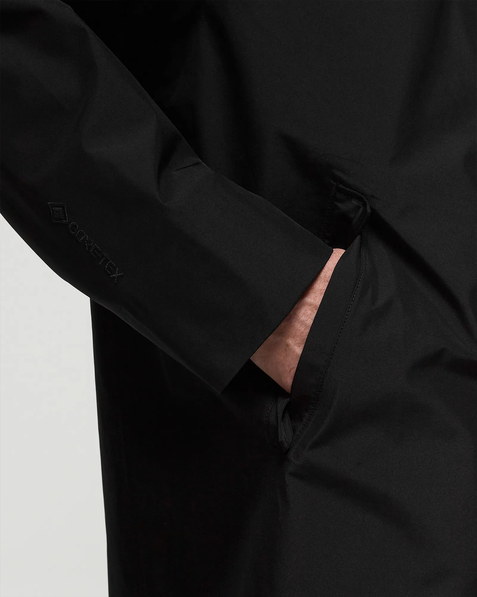 Nike STORM-FIT ADV GORE-TEX TRENCH PARKA