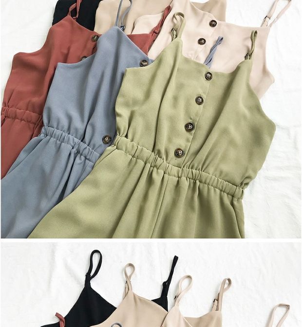 Pinatra - Chiffon jumpsuit met spaghettibandjes en wijde pijpen