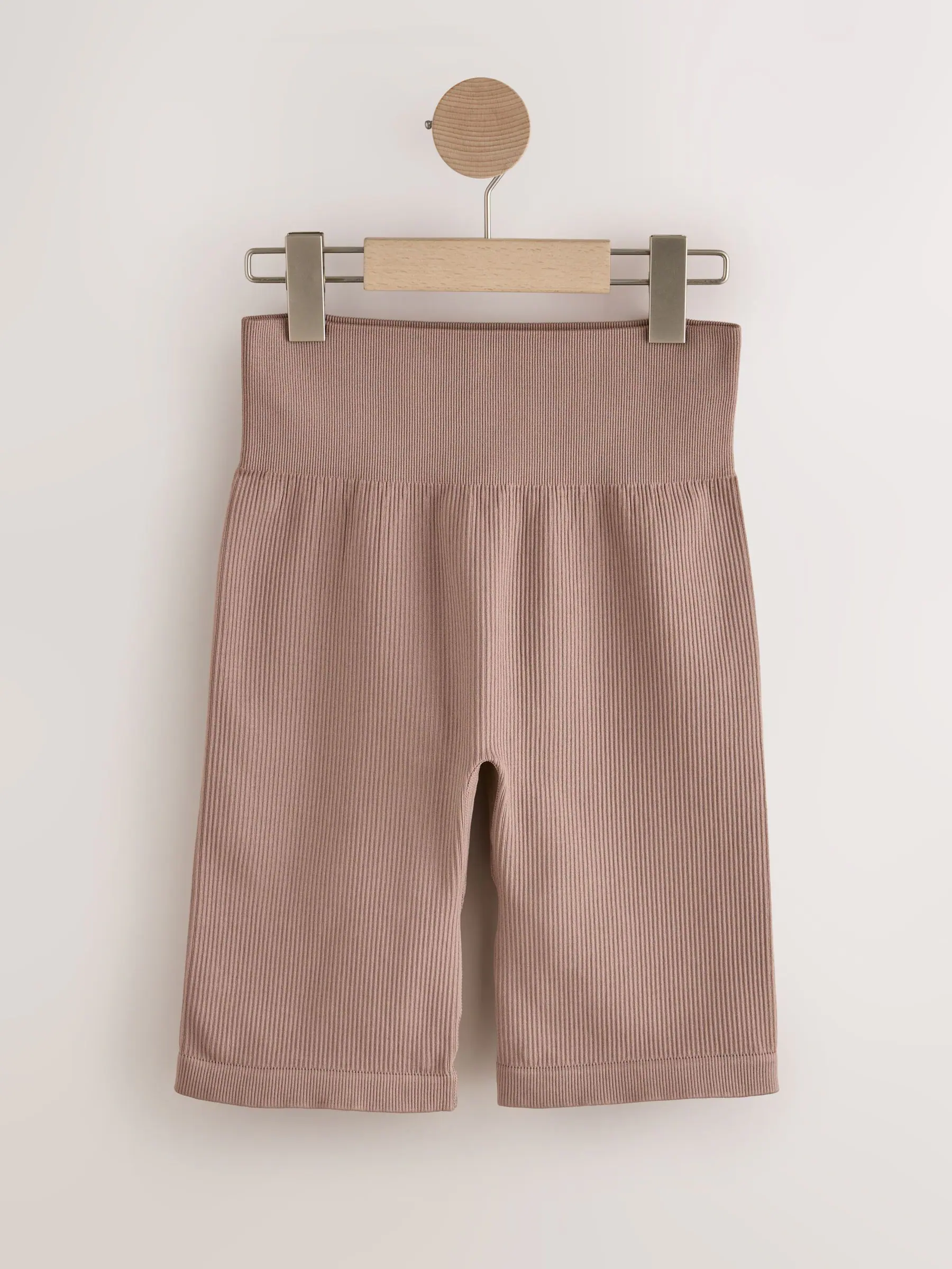 Neutraal - Geribbelde fietsshort met hoge taille