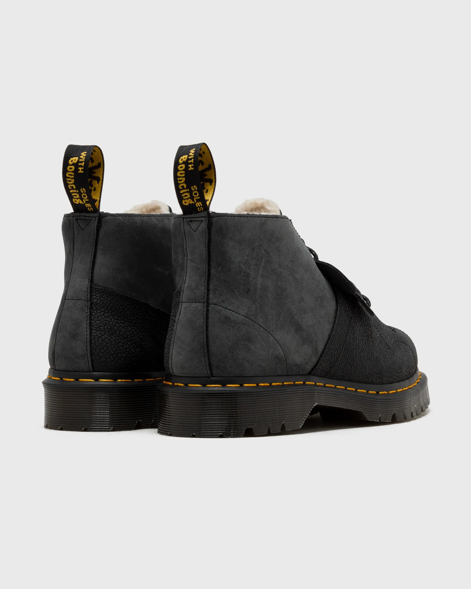 Dr.Martens Church Black Nubuck Shoulder+Nubuck Pebble Emboss