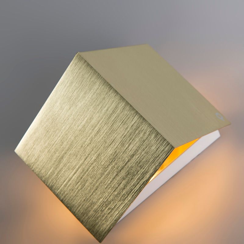 Moderne wandlamp goud met lichteffect - Cube