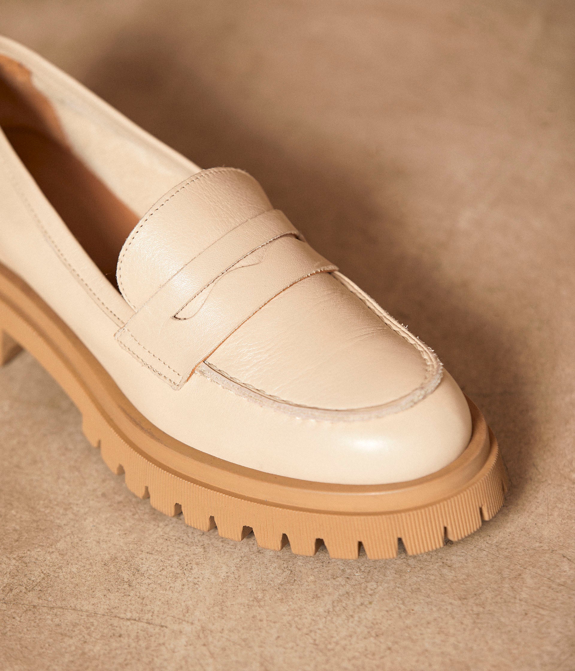 Mocassins semelles crantées écru Pharell