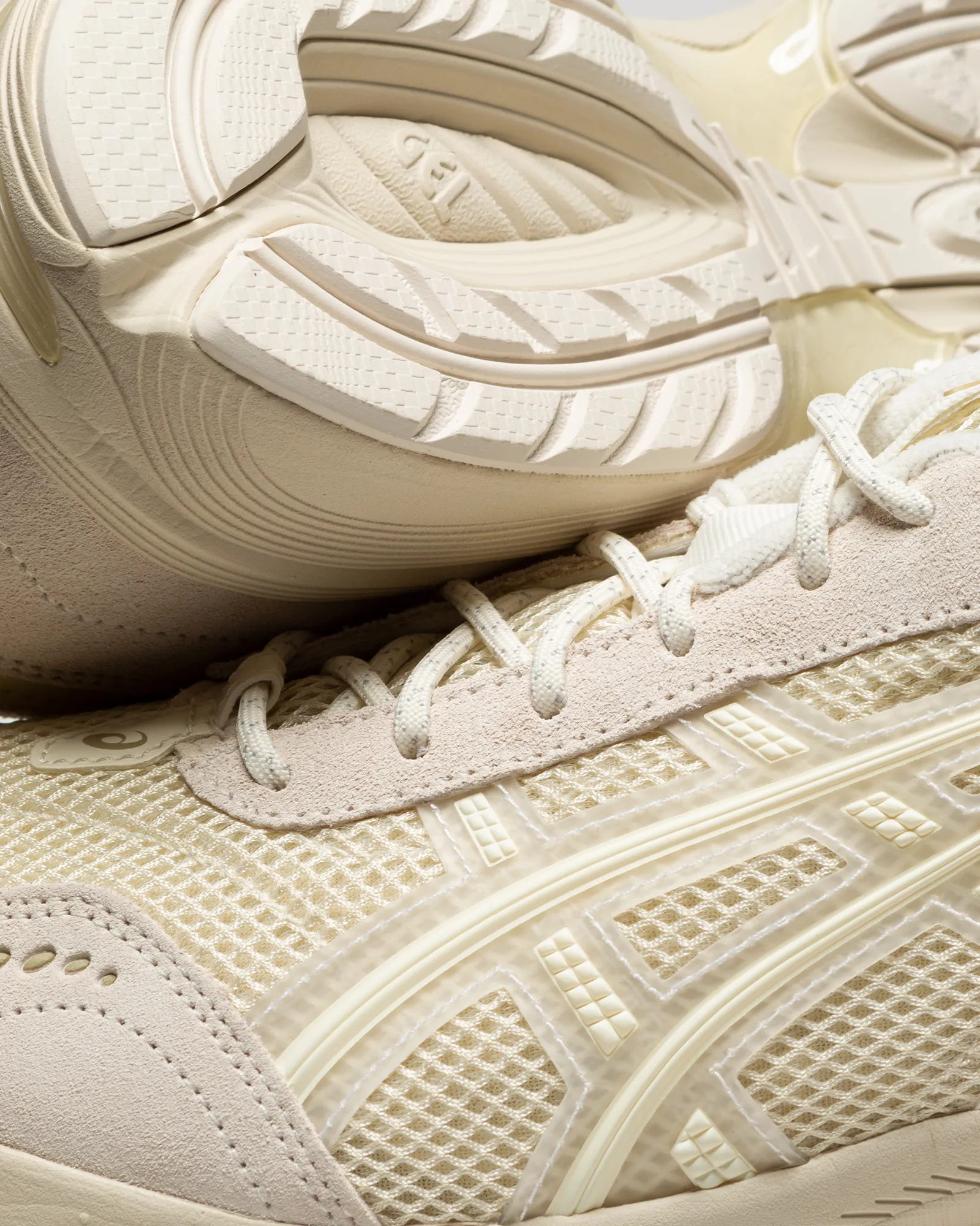asics GEL-1090v2