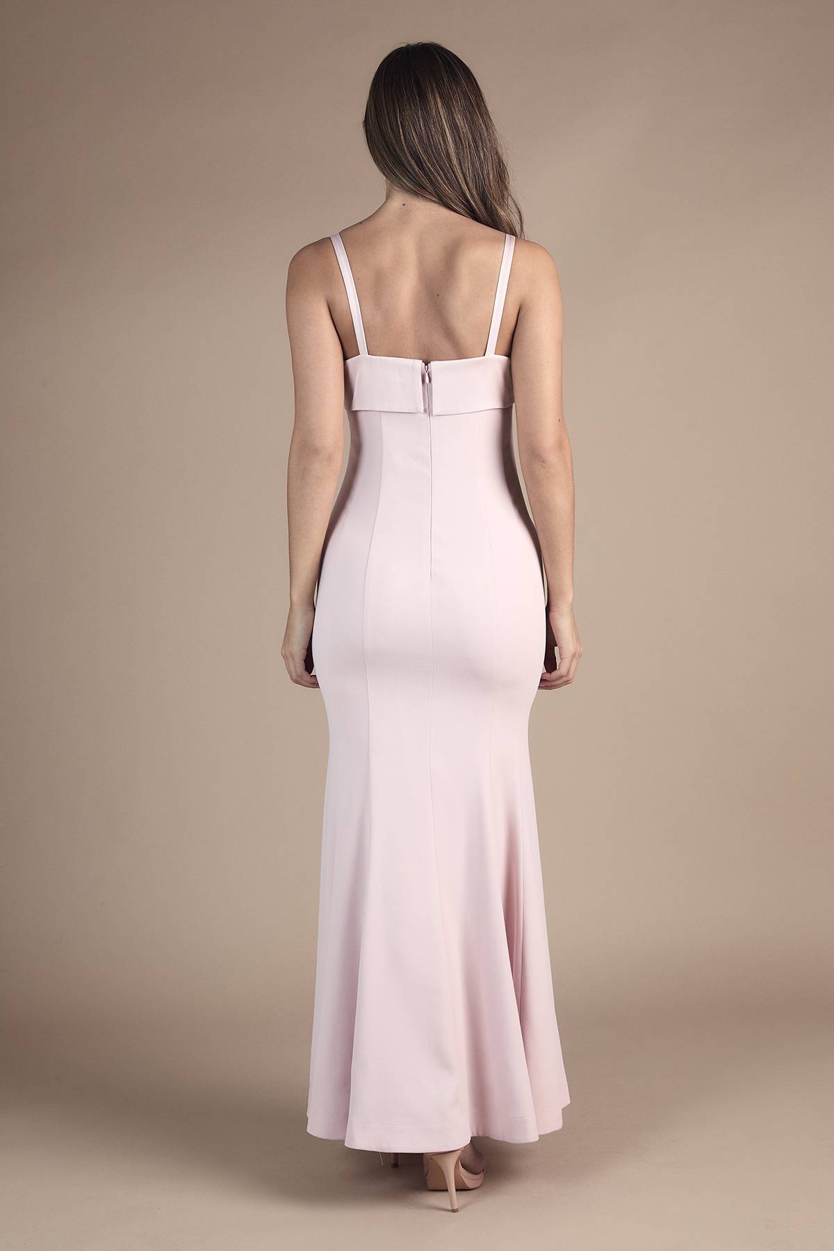 Coast Robe de Demoiselle d'Honneur Ajustée à Bretelles avec Finitions Satin